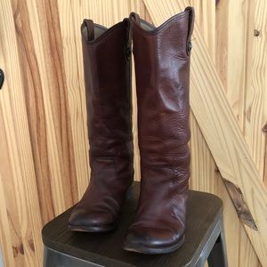 Frye Melissa Button Boot in Cognac. Size 8